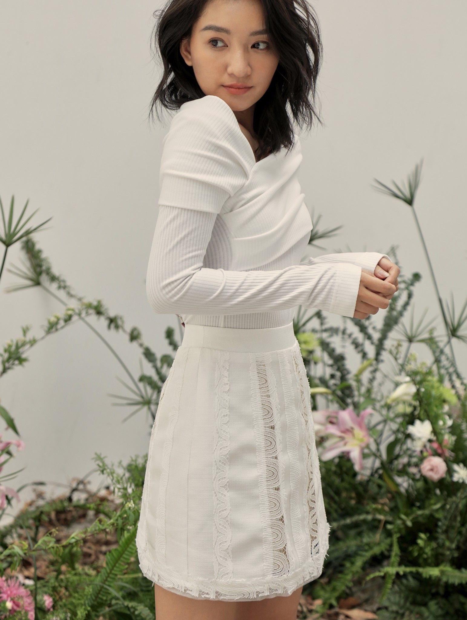 Váy Trắng Phối Ren