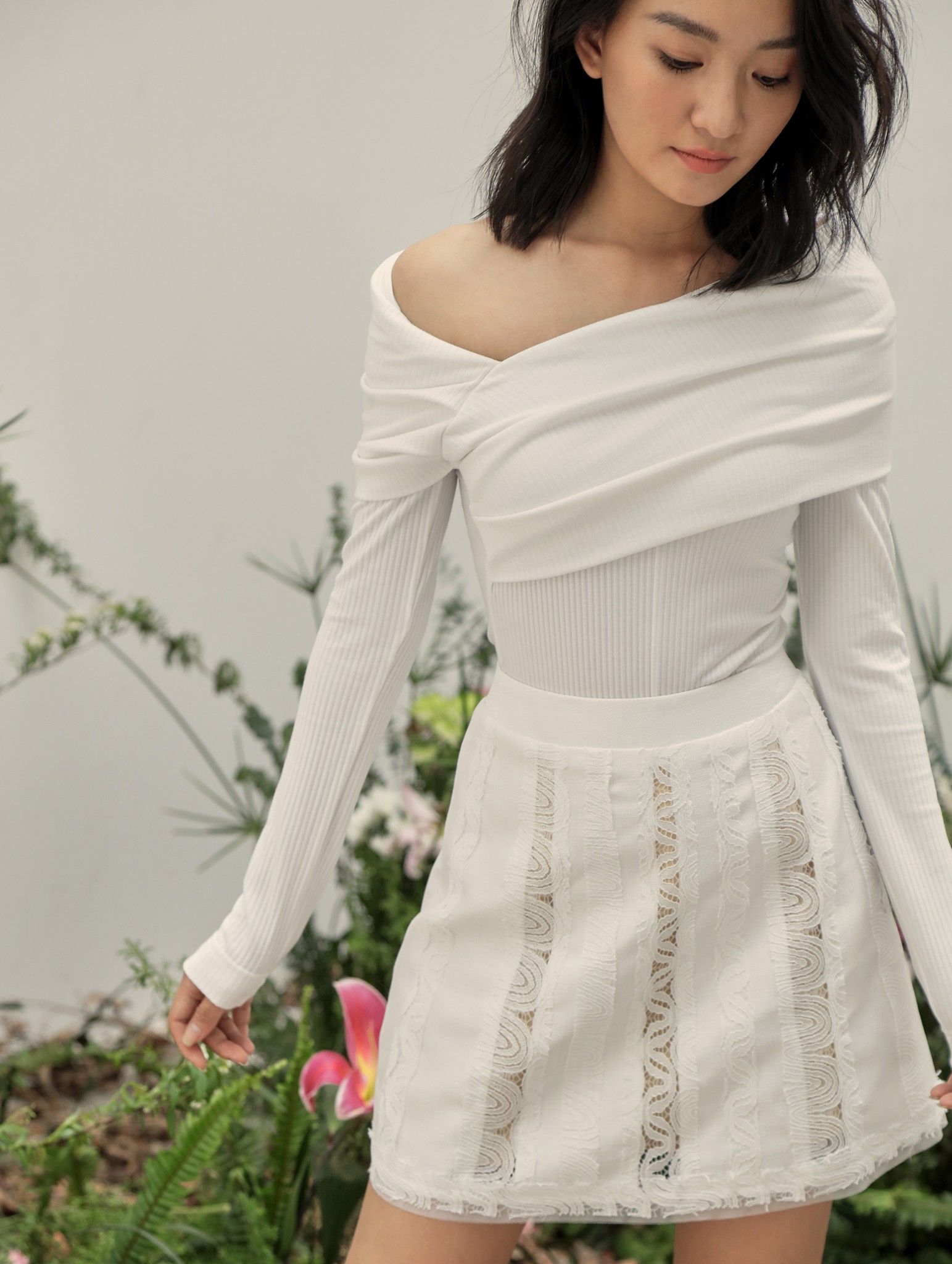 Váy Trắng Phối Ren