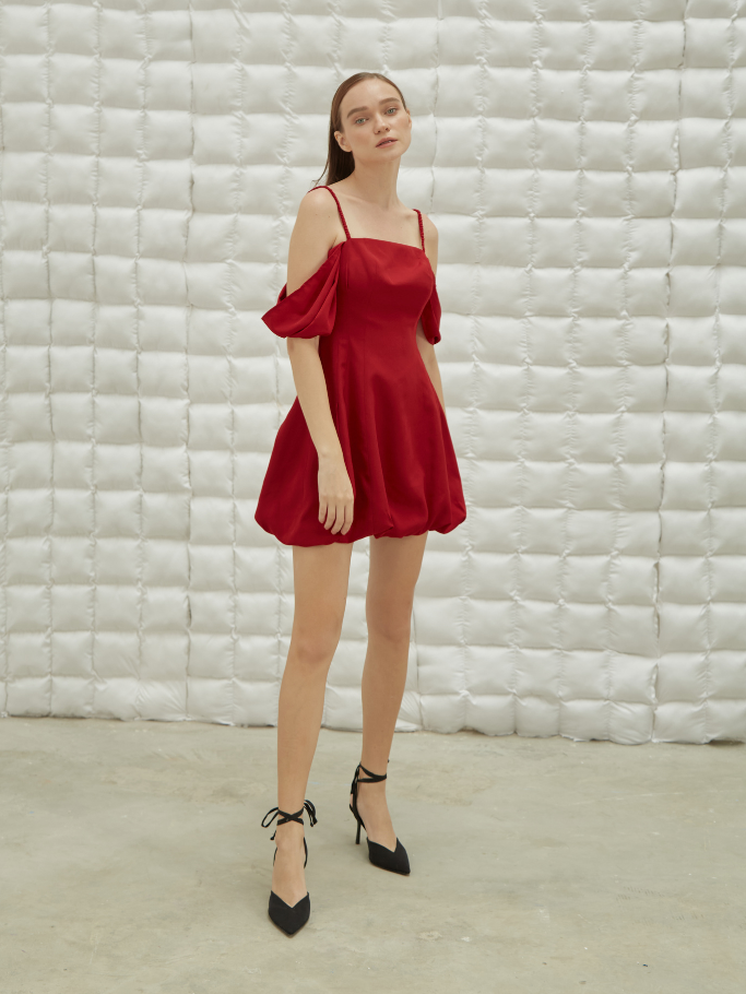 Đầm 2 Dây Đỏ Tay Phồng