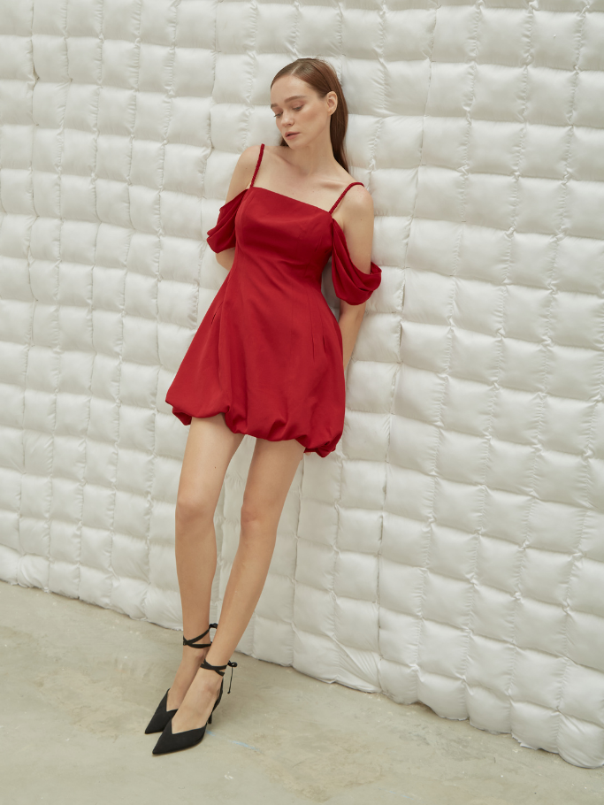 Đầm 2 Dây Đỏ Tay Phồng