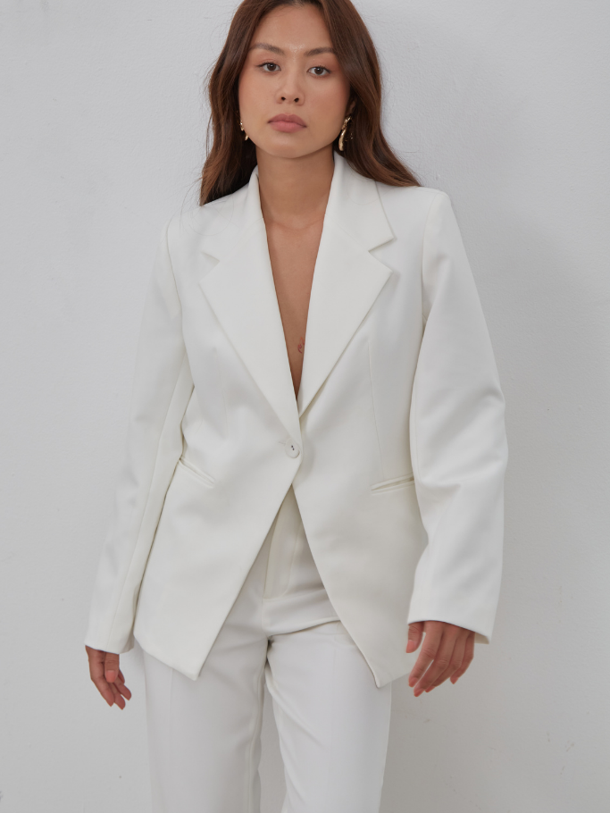 Blazer Trắng Form Fit