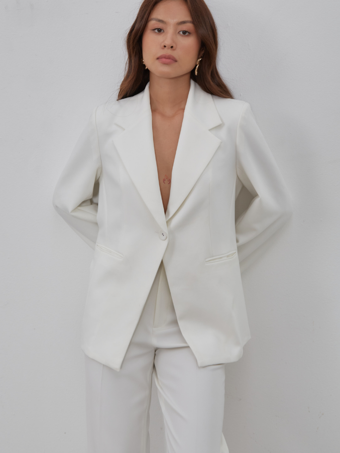 Blazer Trắng Form Fit