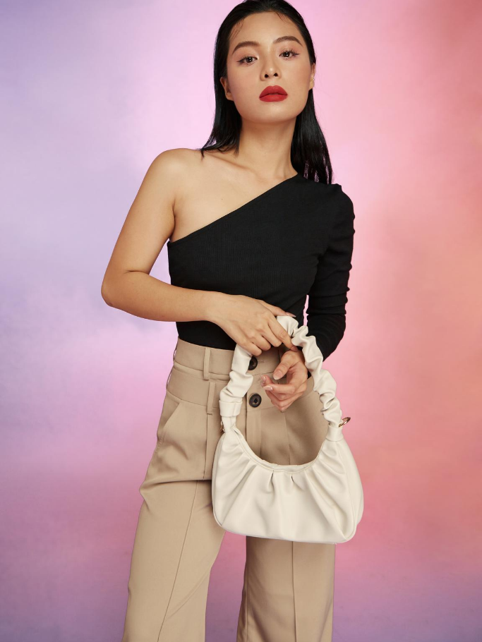 Bodysuit Đen Lệch Vai T3