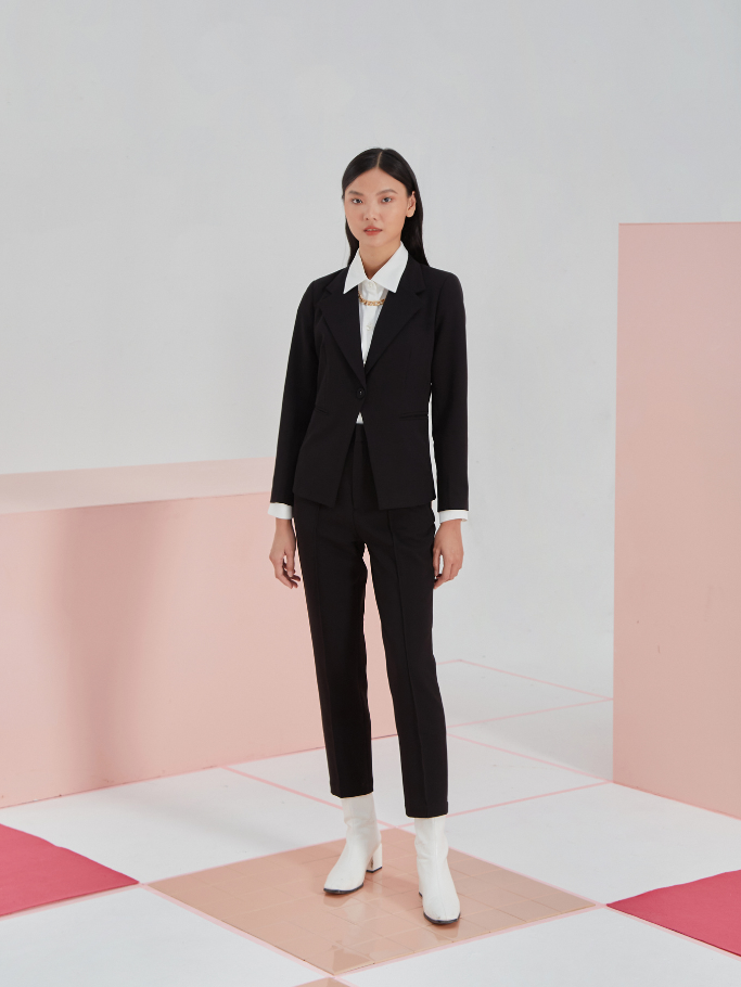 Blazer Đen Form Fit