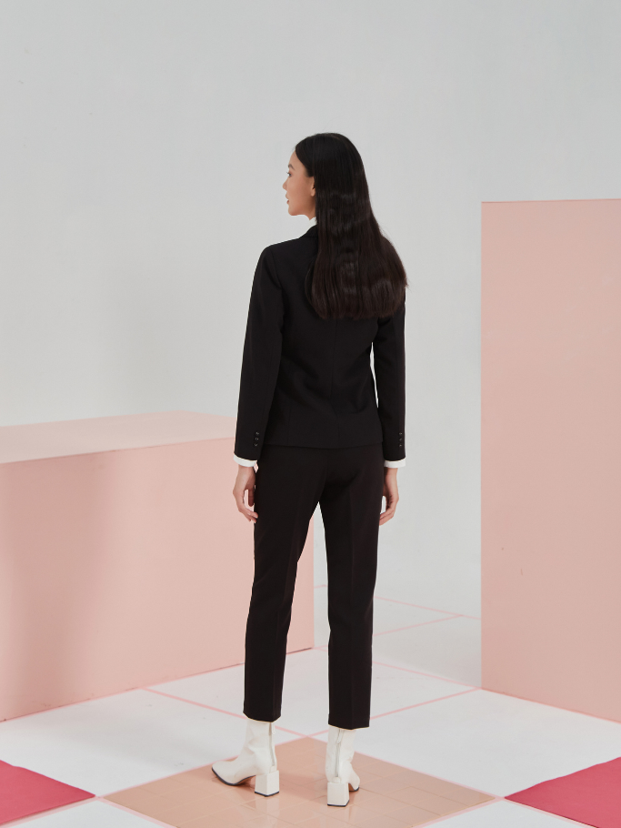 Blazer Đen Form Fit