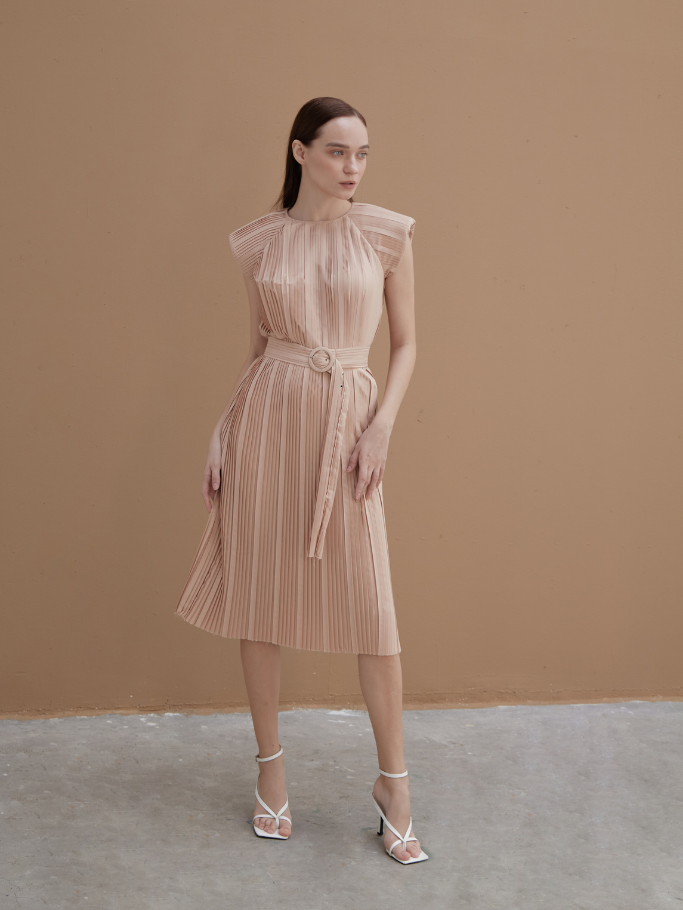 Đầm Nude Dập Ly Vai Độn Dự Tiệc