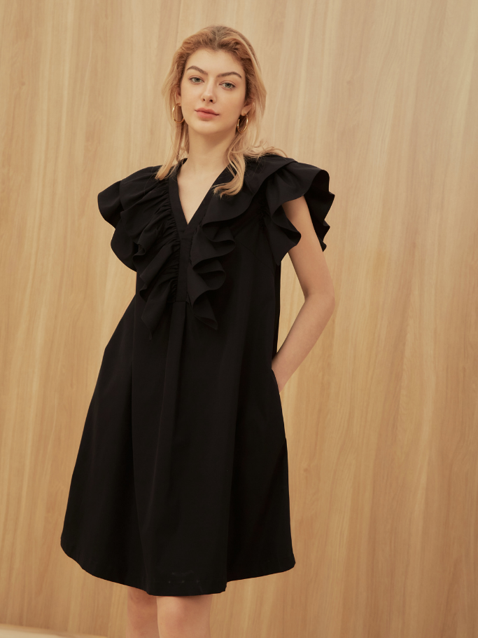 Đầm Đen Ruffle