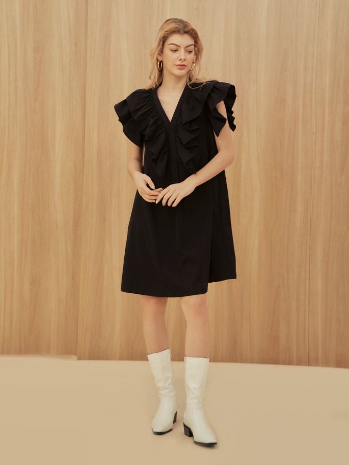 Đầm Đen Ruffle