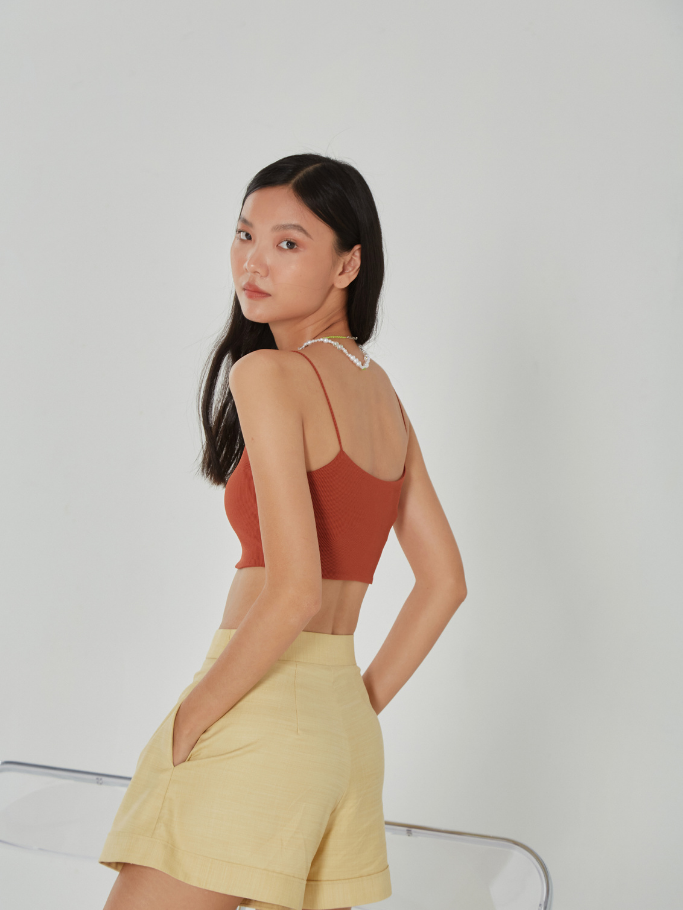 Quần Short Vàng