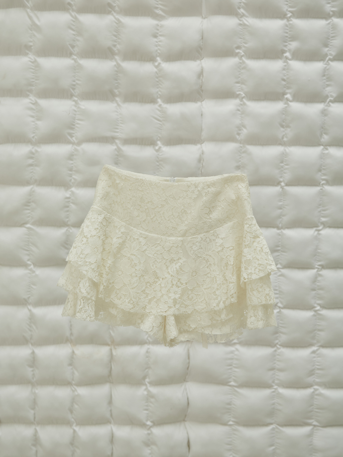 Skort Ren Tầng Trắng