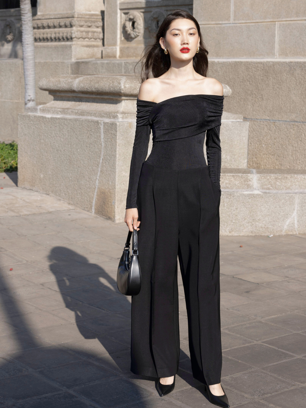 Bodysuit Thun Ánh Kim Đen Lệch Vai