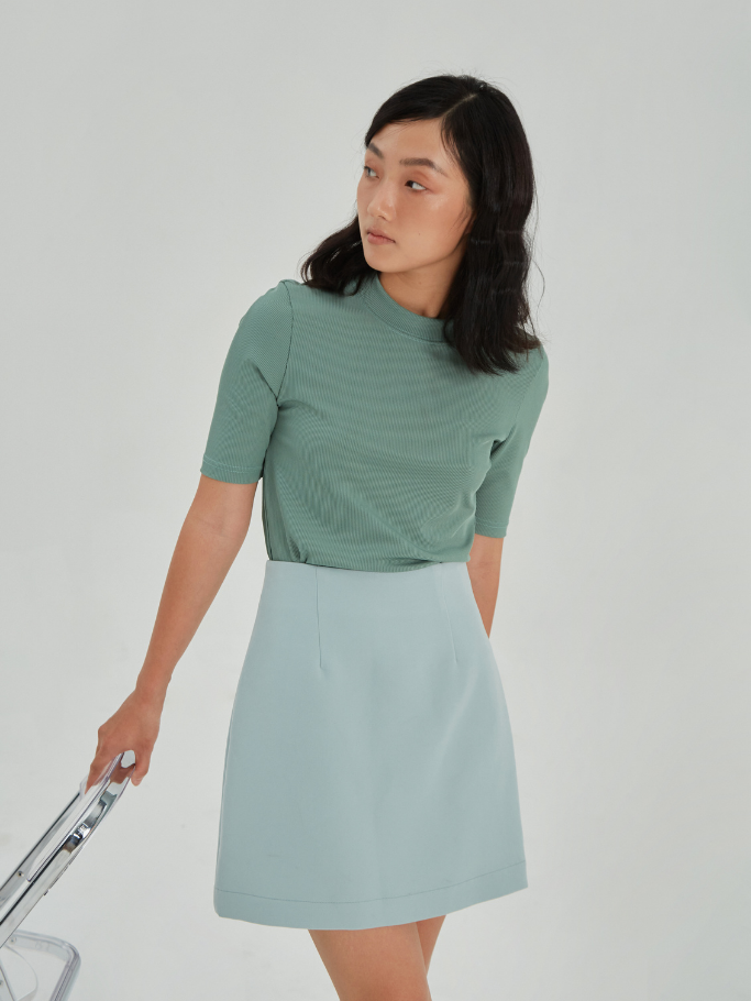 Áo Cổ Tròn Xanh Đậm