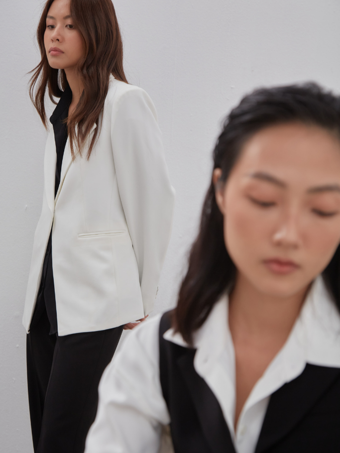 Blazer Trắng Form Fit