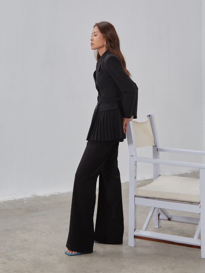 Áo Vest Đen Phối Dập Ly
