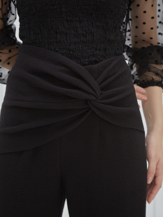 Quần Cullote Đen Twist Eo