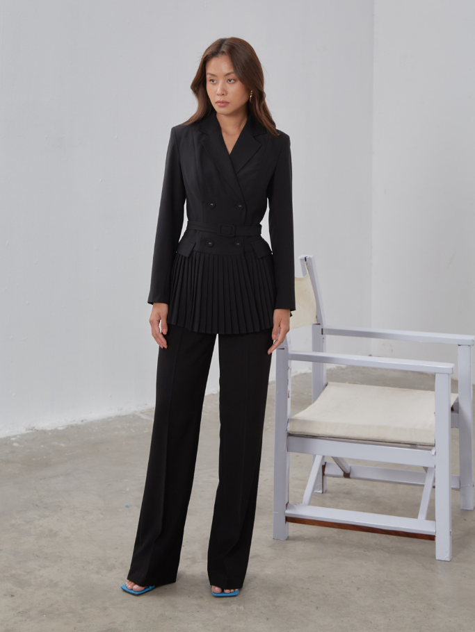 Áo Vest Đen Phối Dập Ly