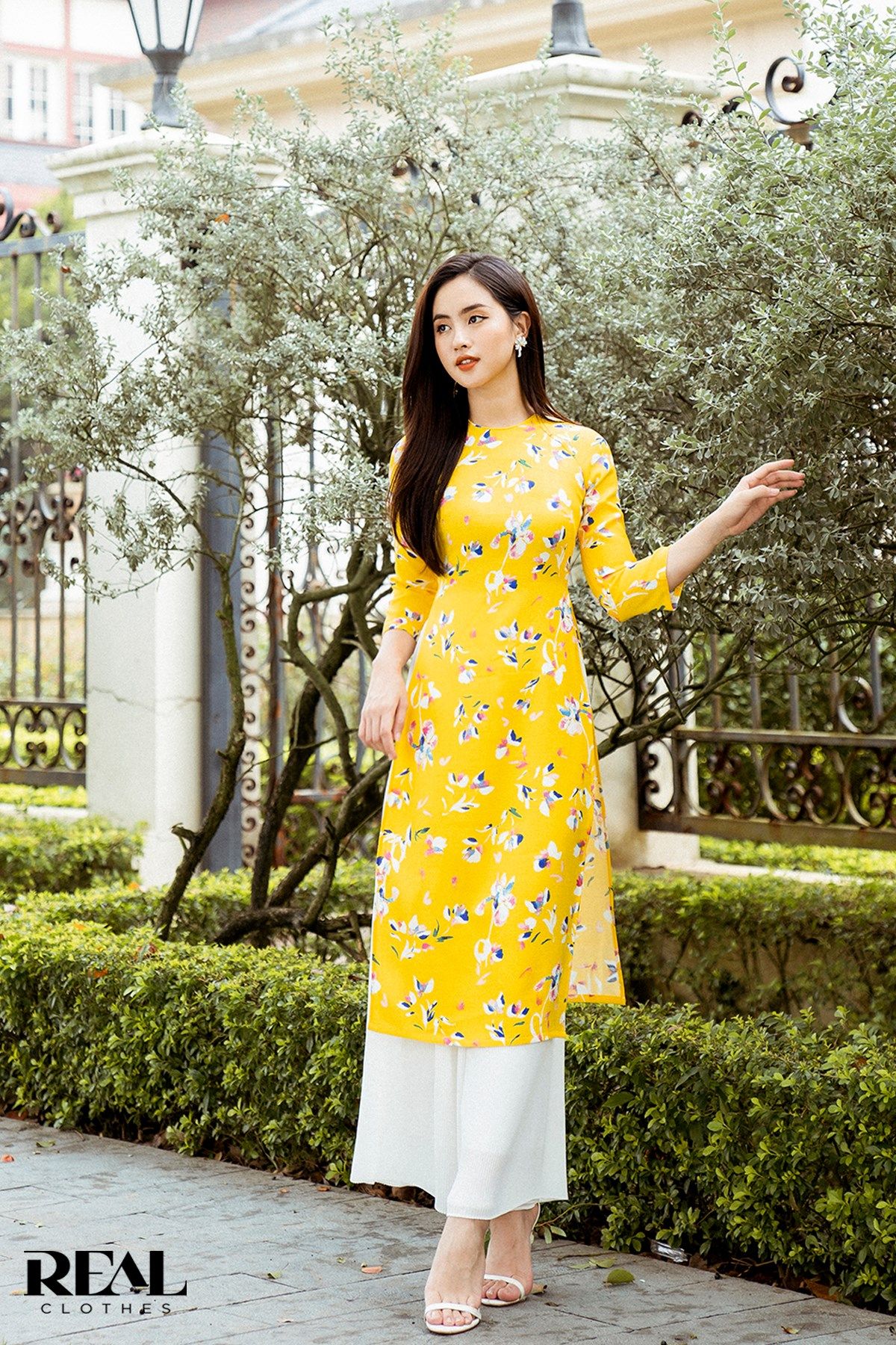 Áo dài vàng hoa SALE