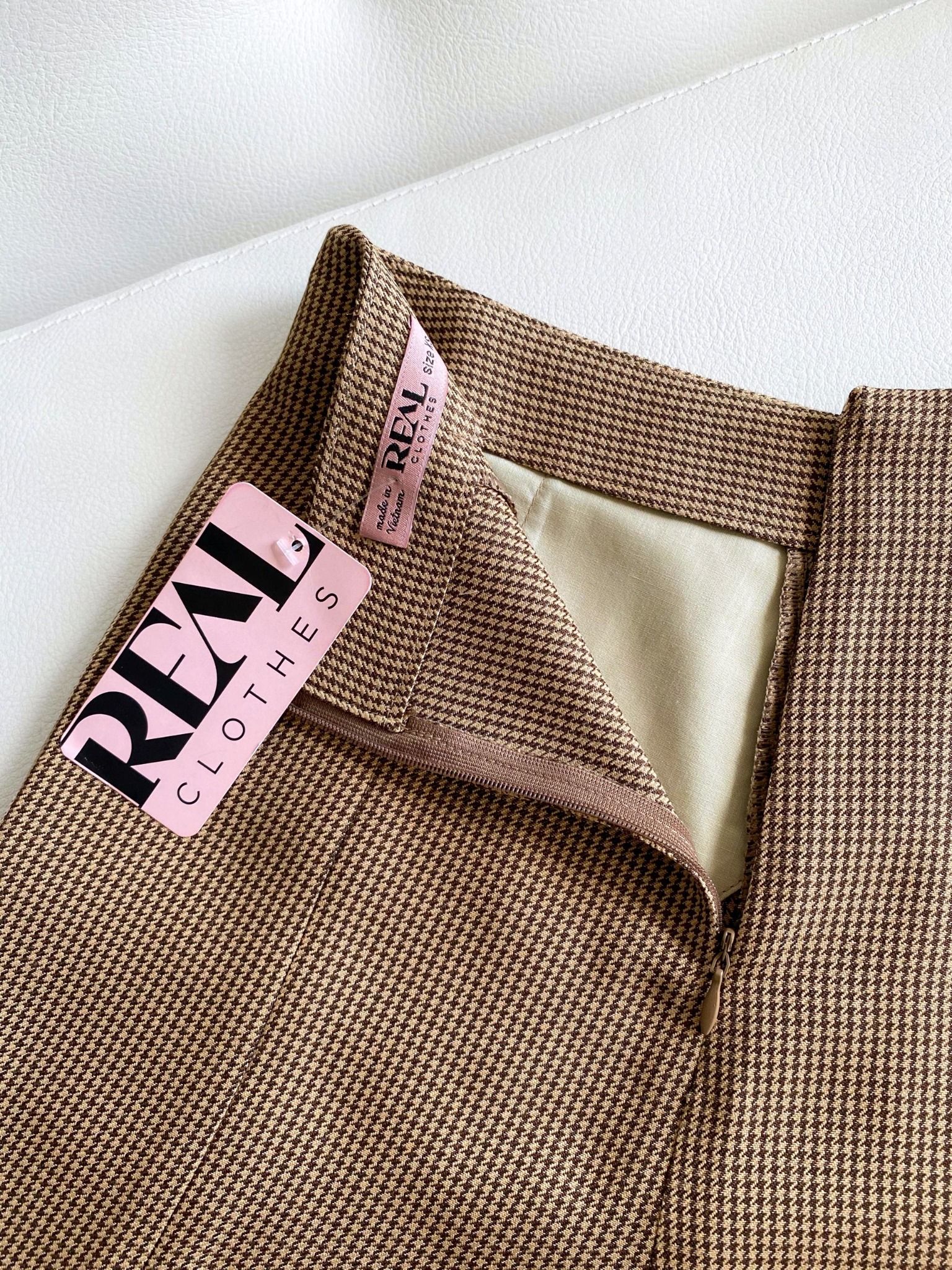 Quần short hè zigzag nâu SALE
