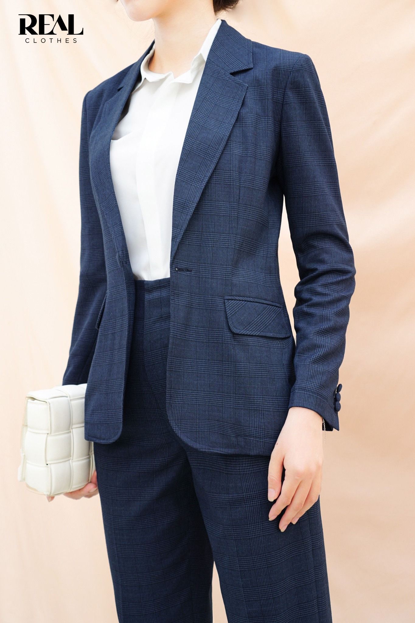 Blazer caro xanh đậm SALE