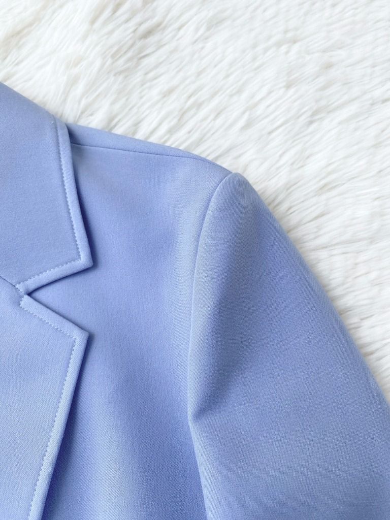 Blazer dài tay dài baby blue SALE
