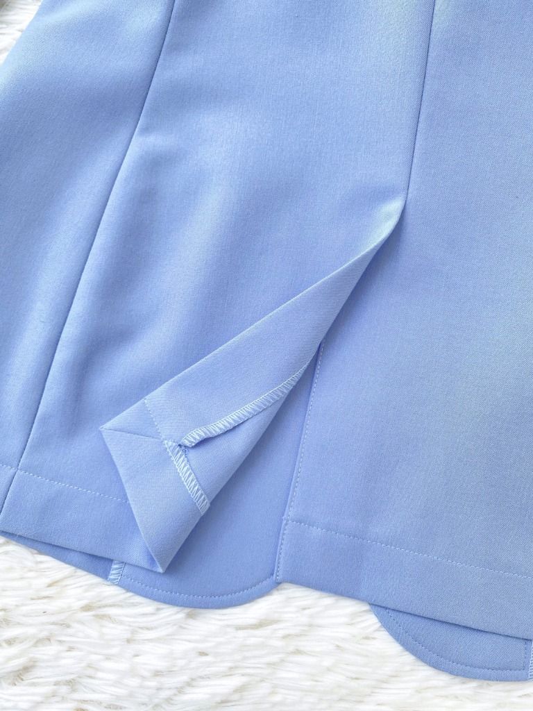 Blazer dài tay dài baby blue SALE