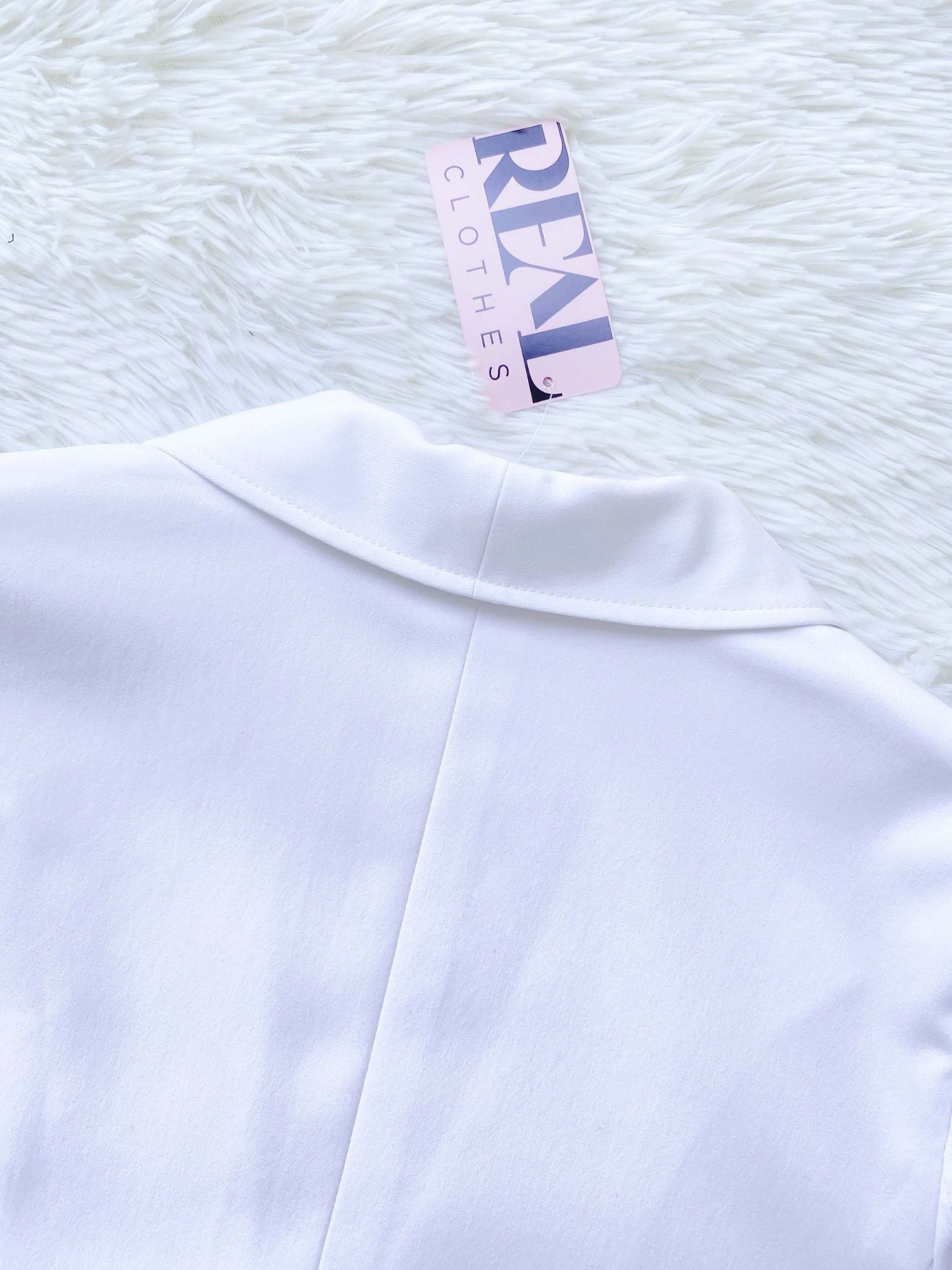 Blazer ngắn trắng SALE