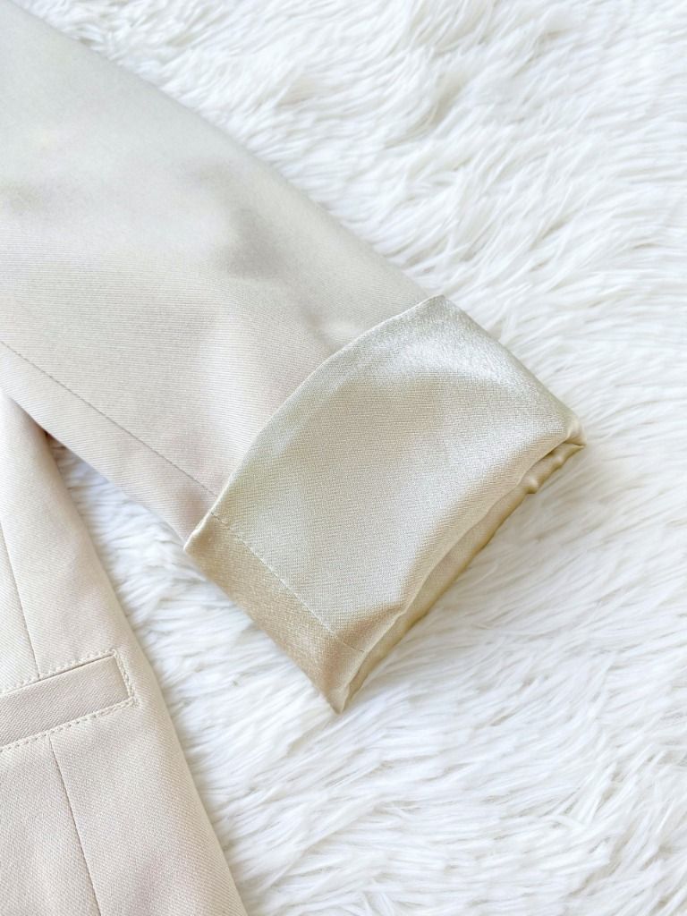 Blazer dài kem SALE