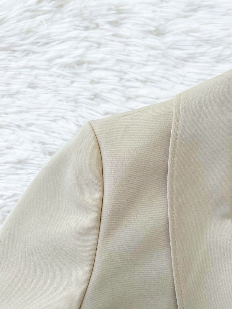 Blazer dài kem SALE