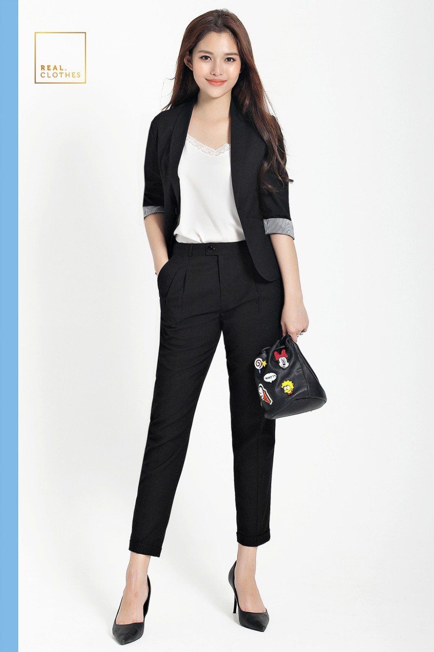 Blazer ngắn đen