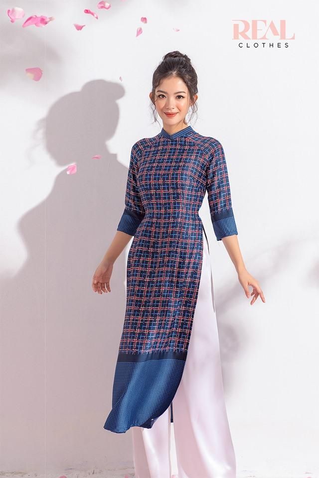 Áo dài caro chân bông
