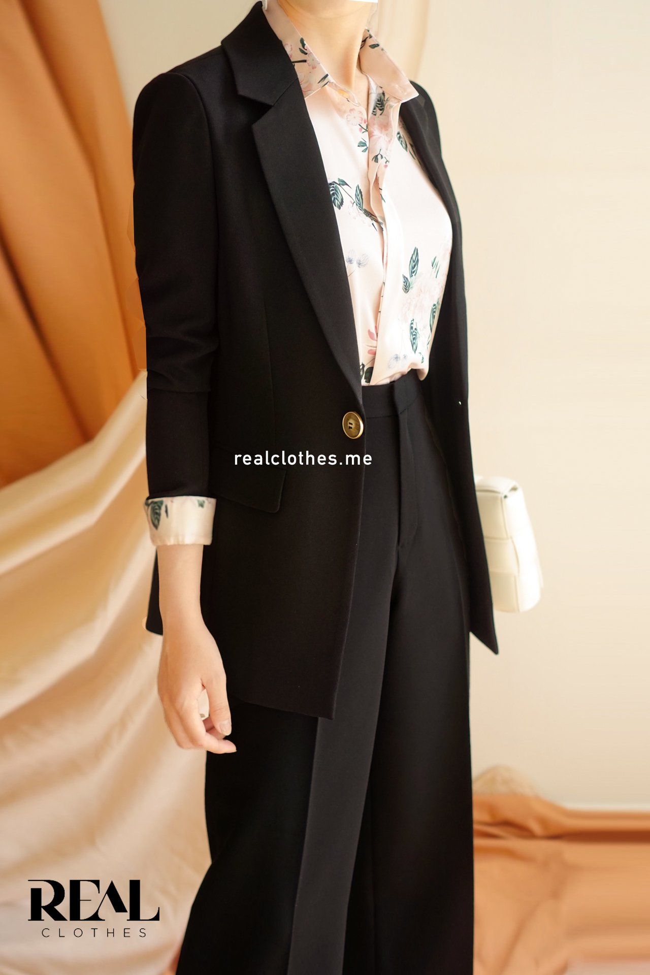 Blazer clara đen