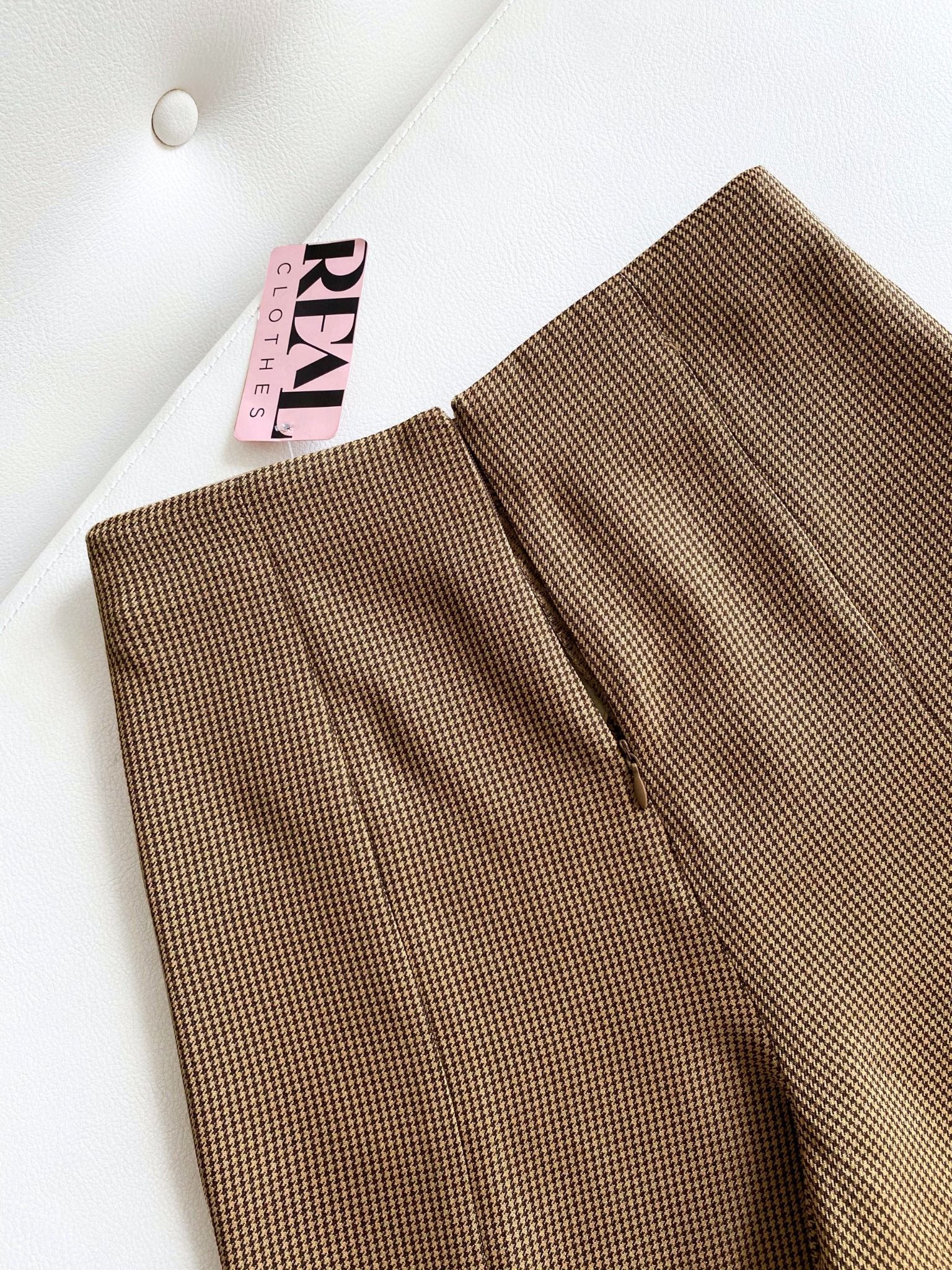 Quần short hè zigzag nâu SALE
