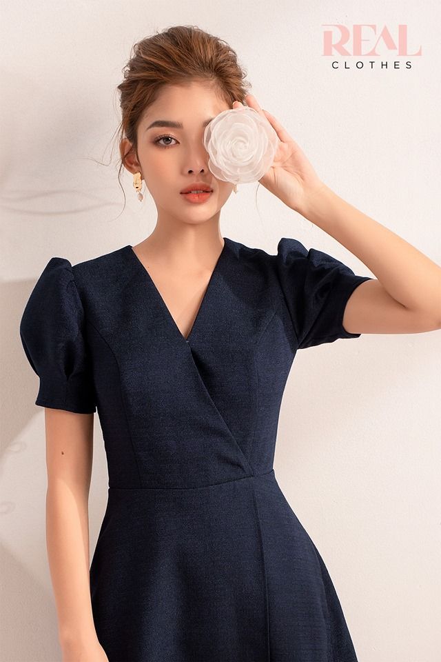 Đầm Kyo xanh đen (kèm hoa kyo)