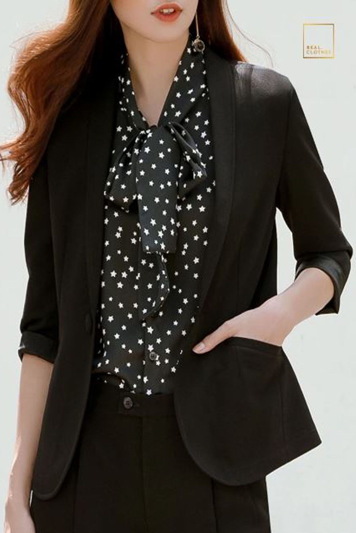 Blazer đen lật satin SALE