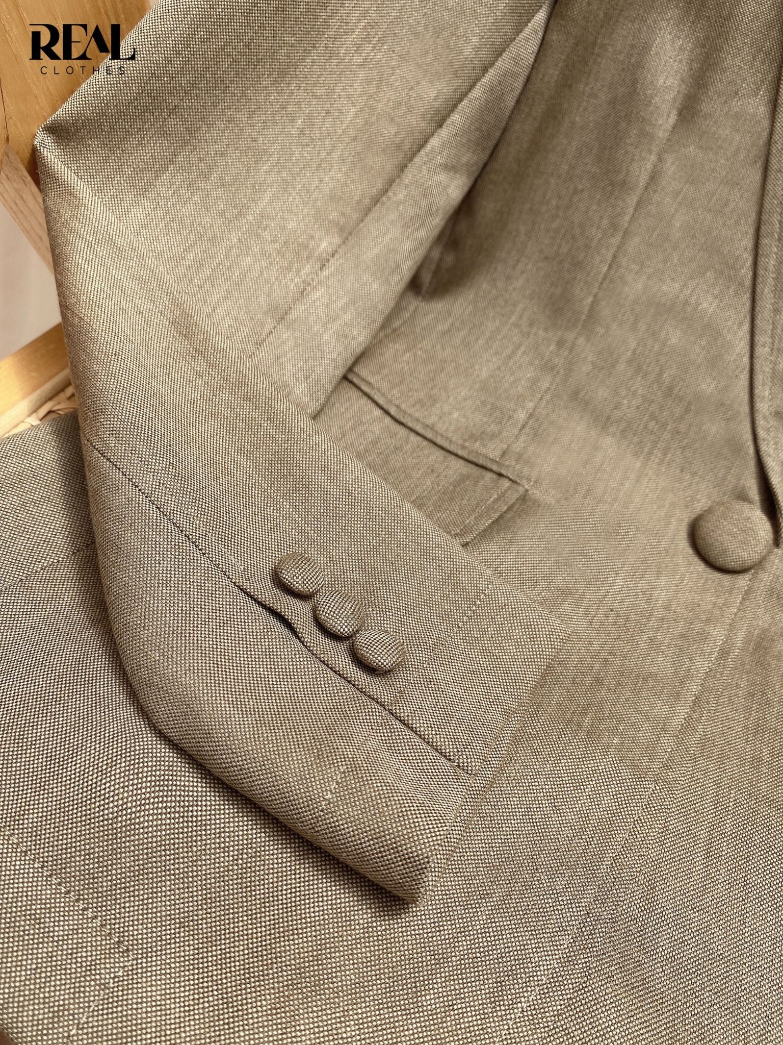 Blazer nâu vàng SALE