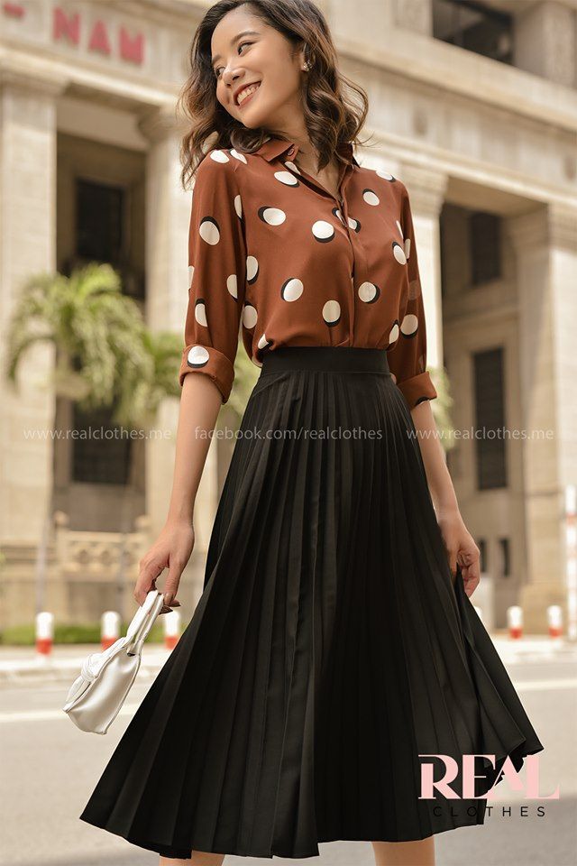 Sơ mi chấm bi nâu - SALE size XS
