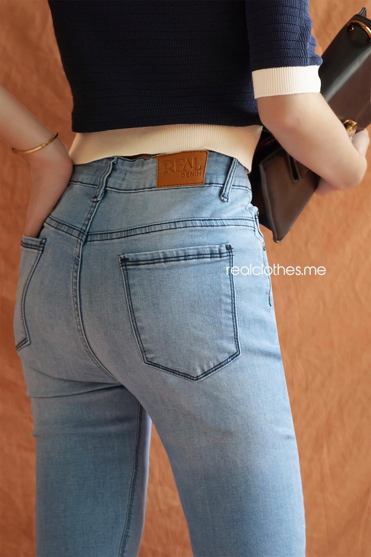 Quần jeans lửng xanh nhạt