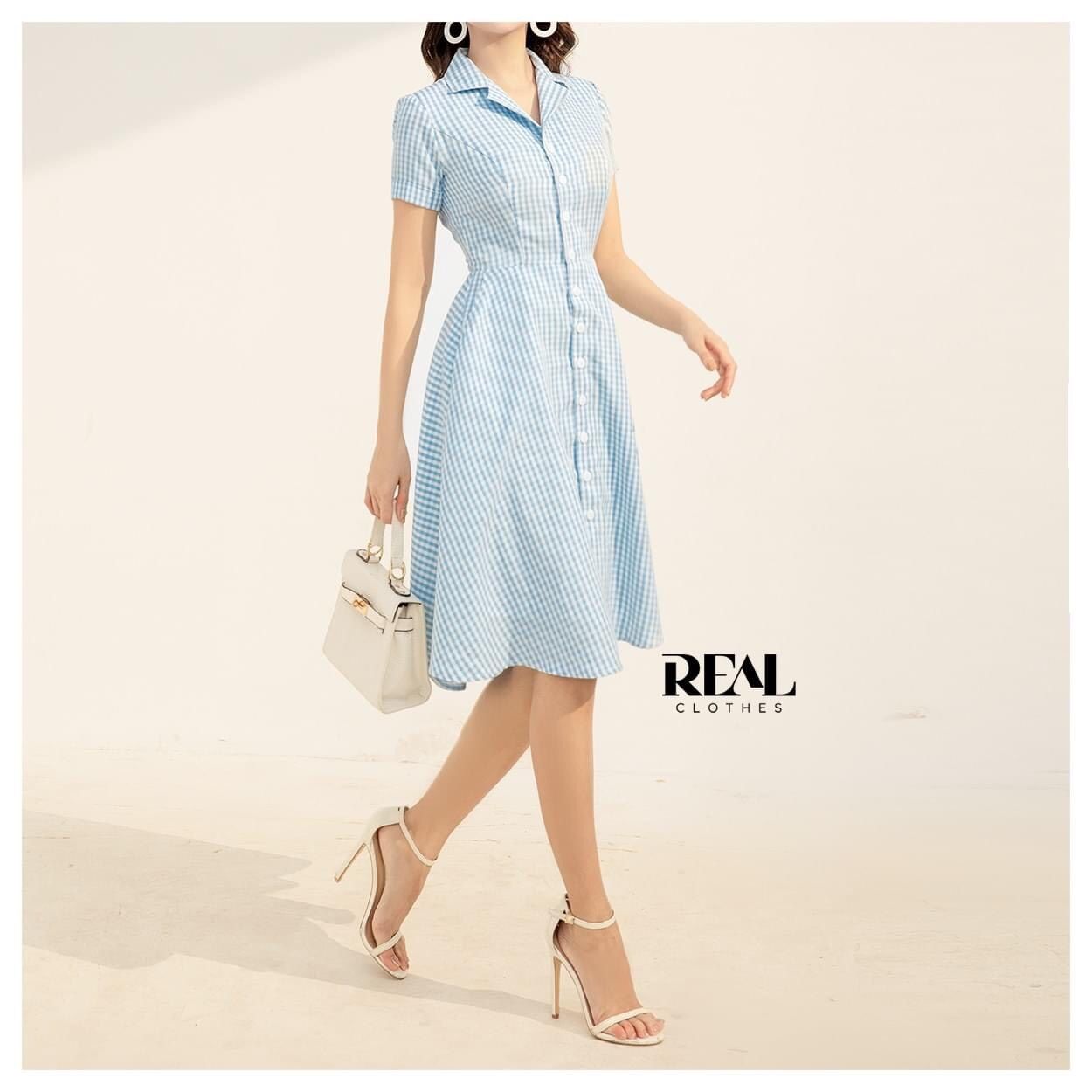 Đầm cổ ve caro xanh