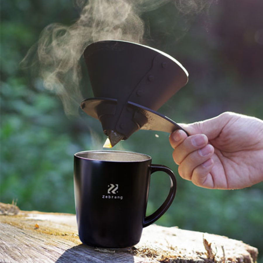 Phễu pha cà phê du lịch Hario V60 Zebrang flat dripper ZB-VDFP-02B bằng silicone, size 02 (có thể tháo rời và cuộn tròn)