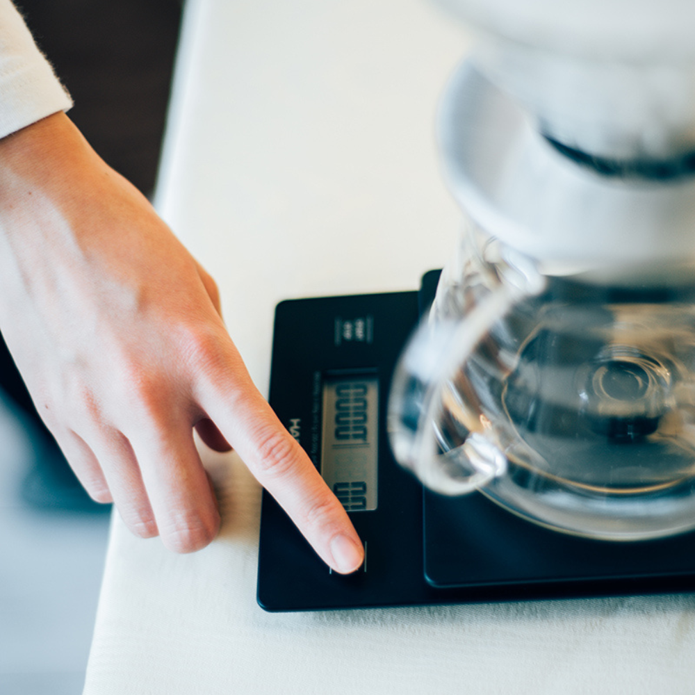 Cân điện tử định lượng và đo thời gian pha cà phê Hario V60 Drip Scale VSTN-2000B