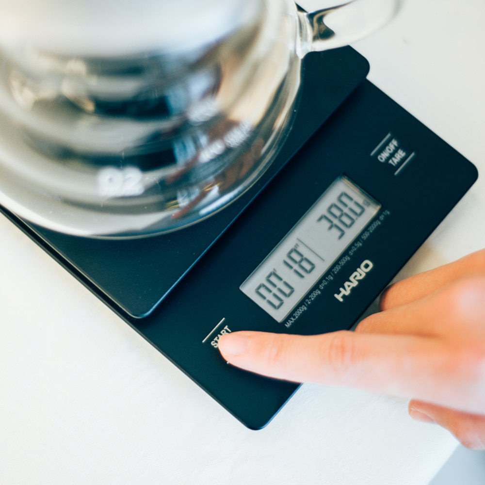 Cân điện tử định lượng và đo thời gian pha cà phê Hario V60 Drip Scale VSTN-2000B