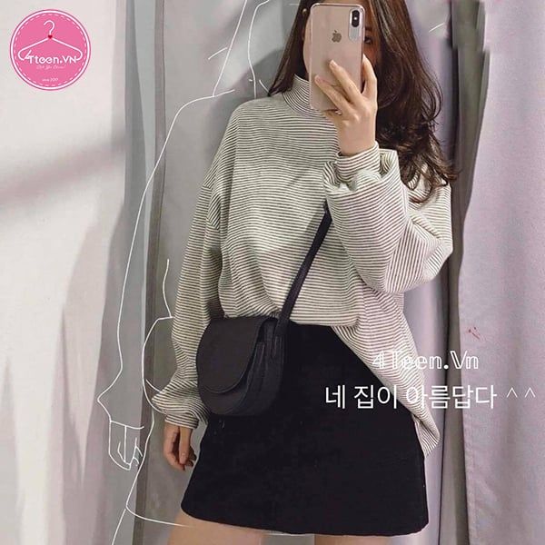 Áo thun nữ sọc nhỏ tay dài cổ cao dáng rộng