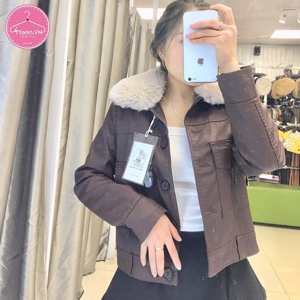 Áo khoác da nữ đính lông cổ dáng croptop