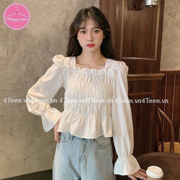 Áo sơ mi cổ vuông nhún ngực tay phồng