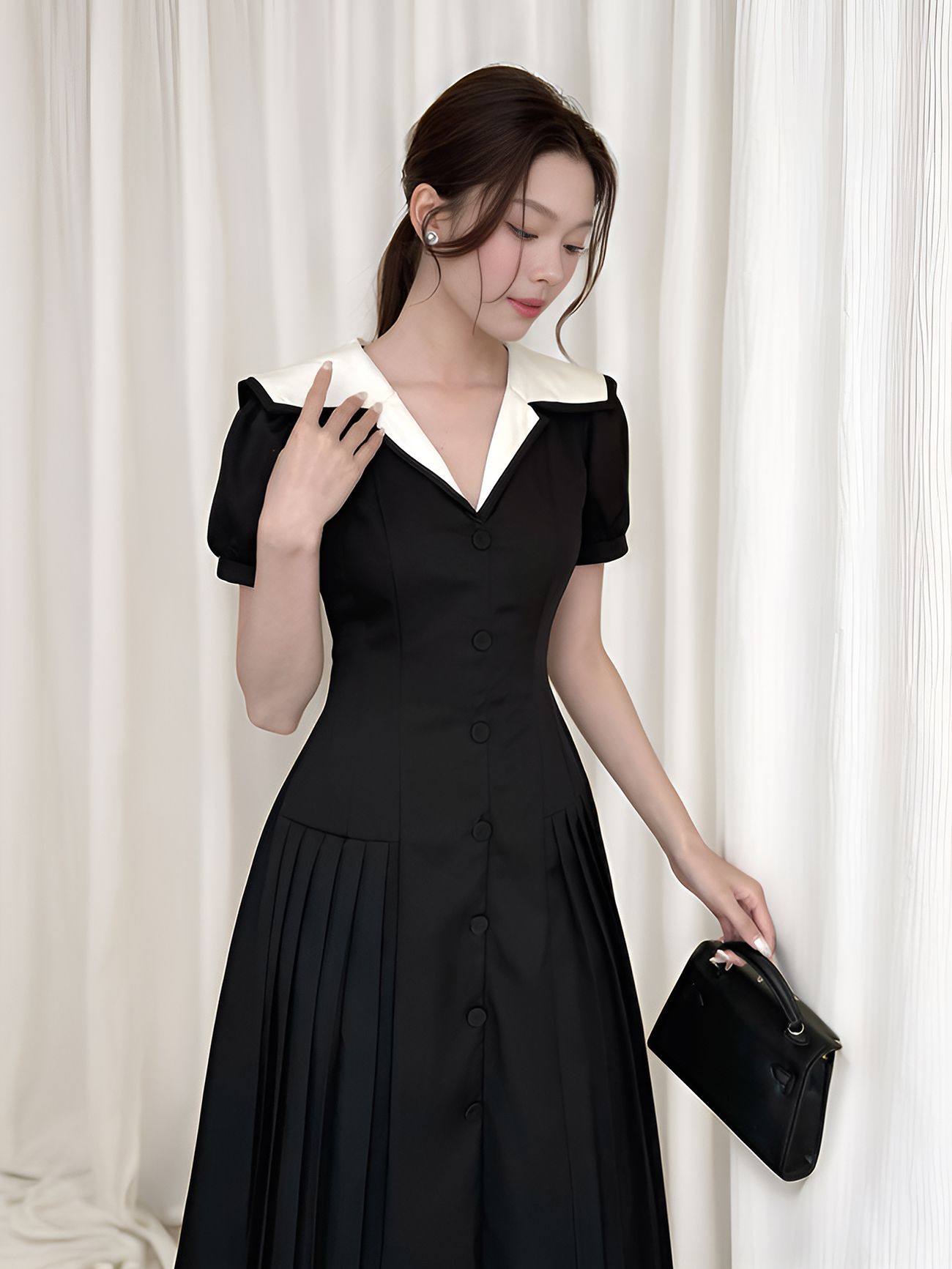 Đầm dự tiệc dài xoè xếp ly 2 bên có lá cổ V tay ngắn chất vải ruby cao cấp - D4068A