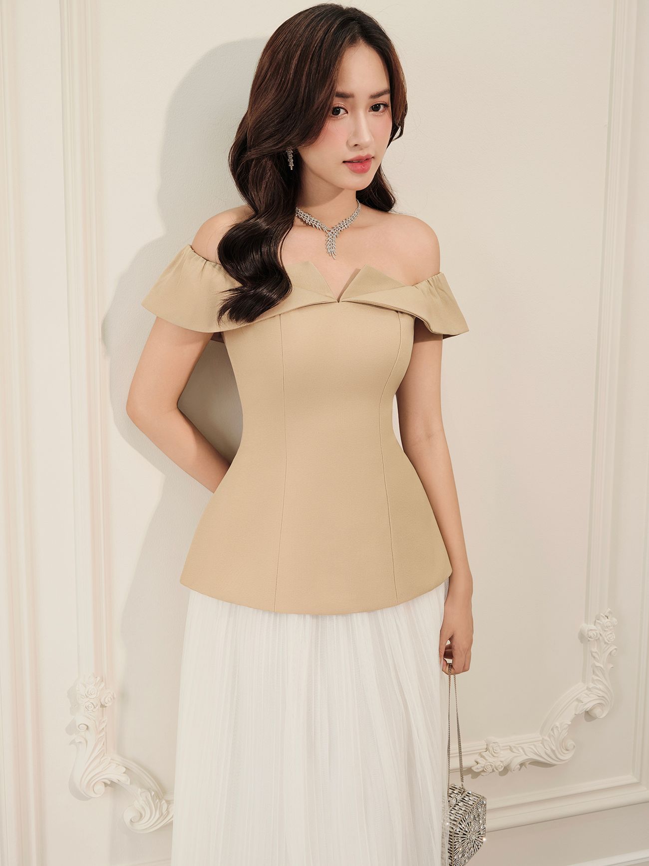Áo kiểu peplum trễ vai xếp vạt - A3848T
