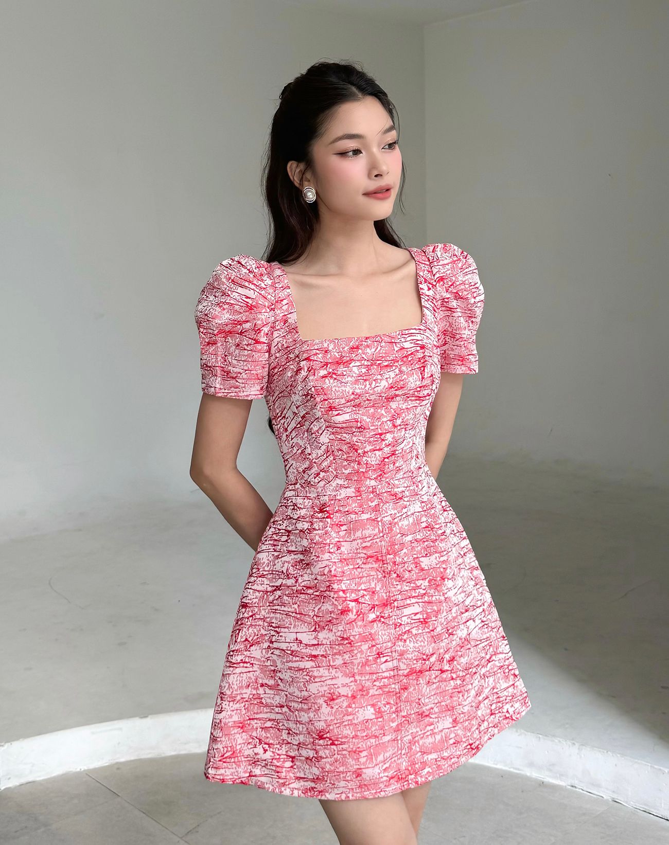 Đầm ngắn tay phồng vải vân đá - D3103