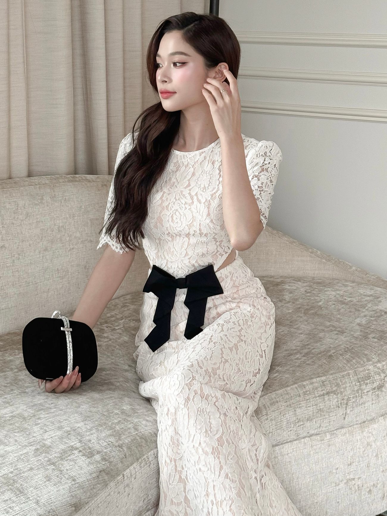 Đầm dự tiệc dài body cổ tròn tay lở cutout eo kèm nơ chất ren hoa cotton-D3987B