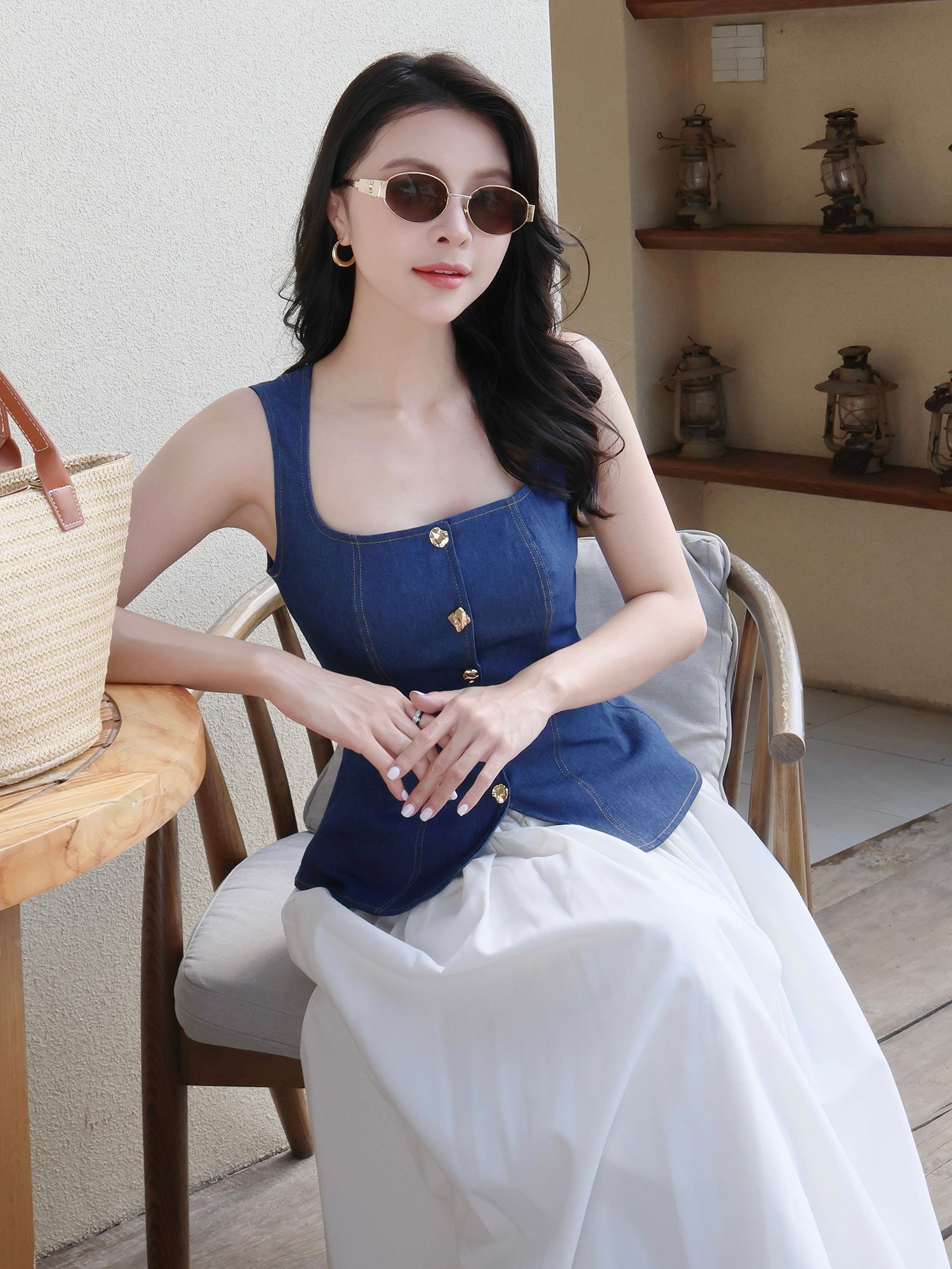 Áo kiểu cổ vuông kết nút kiểu - A4368A