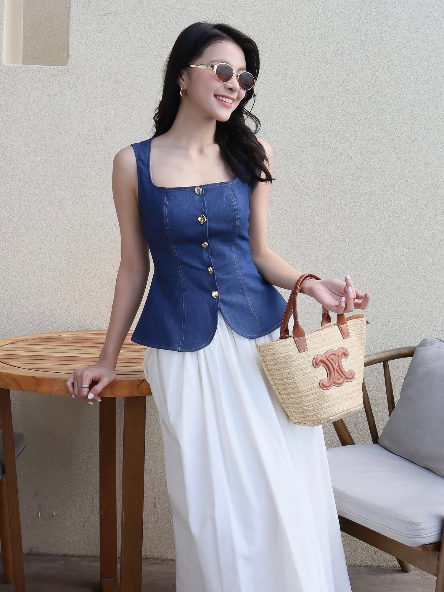 Áo kiểu cổ vuông kết nút kiểu - A4368A